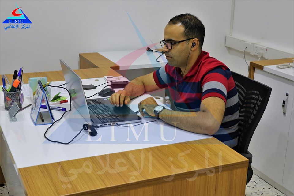 Electronic Evaluation For Business School Students